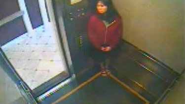 Las últimas imágenes de Elisa Lam en un ascensor dieron la pista de que la joven aún estaba en el hotel Cecil.-