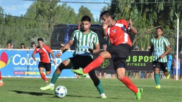 Mauri Villa fue el capitán del Rojo neuquino en la campaña donde fue el mejor equipo zonal del torneo. (Foto: Yamil Regules)