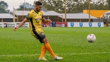 Brienzo viene de jugar en Crucero del Norte.