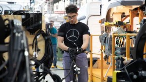 Mercedes-Benz concretó exportación de chasis de buses a México