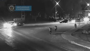 Imprudencia en dos ruedas: un video muestra las maniobras peligrosas de motociclistas en El Chañar
