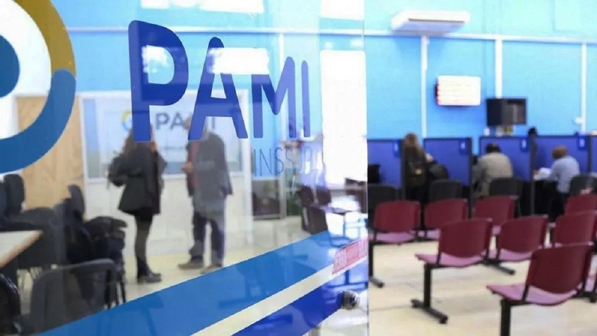 La medicación gratuita puede solicitarla cualquier afiliado a PAMI, que no cuente con otra prepaga. Foto: Juan Thomes.-