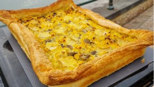 Date un gustazo: tarta de cebolla, hongos, queso y choclo