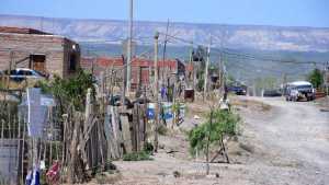 Vecinos reclaman falta de agua en Roca: «Se burlan de los pobres»