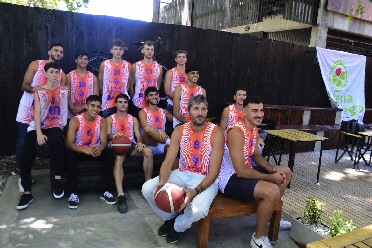 Deportivo Roca presentó su equipo para la Liga Federal de básquet ...