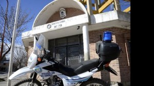 Dos personas fueron detenidas tras un allanamiento en Cipolletti: encontraron drogas y dinero