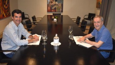 El exgobernador de Salta y el mandatario provincial de Salta sellaron un acuerdo politico.