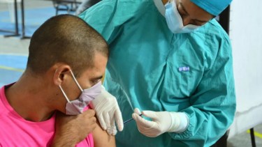 En Río Negro, en la convocatoria inicial se imunizaron 532.599 personas. Foto: Marcelo Ochoa.
