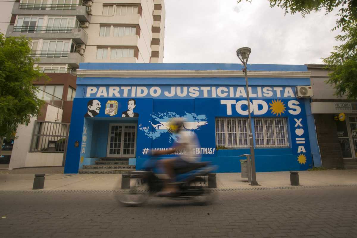 No se detienen la discusión judicial por el Partido Justicialista de Río Negro, que preside Sergio Hernández. Foto: Marcelo Ochoa