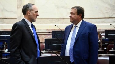 Los senadores Doñate y Weretilneck, impulsores del entendimiento de JSRN y el PJ. Foto Gentileza. 