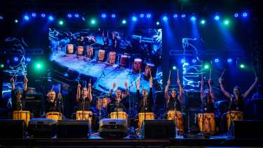 Retiro de Tamboreras en Bariloche, Ciclo Verano FCP en Roca, teatro en Neuquén: la agenda para este fin de semana