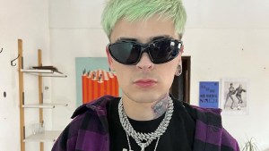 Video: ¡Me muero!, Lit Killah emocionó con un gesto en su llegada a la Fiesta de la Confluencia