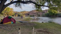 Imagen de Acampar entre patos, conejos, naturaleza y tranquilidad en este lindo puesto cerca de Roca
