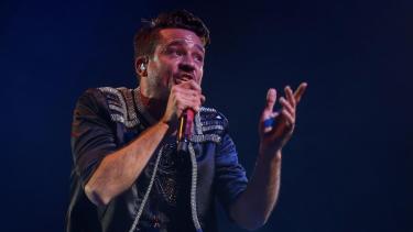 Chano da pelea contra sus adicciones y para mejorarse.-