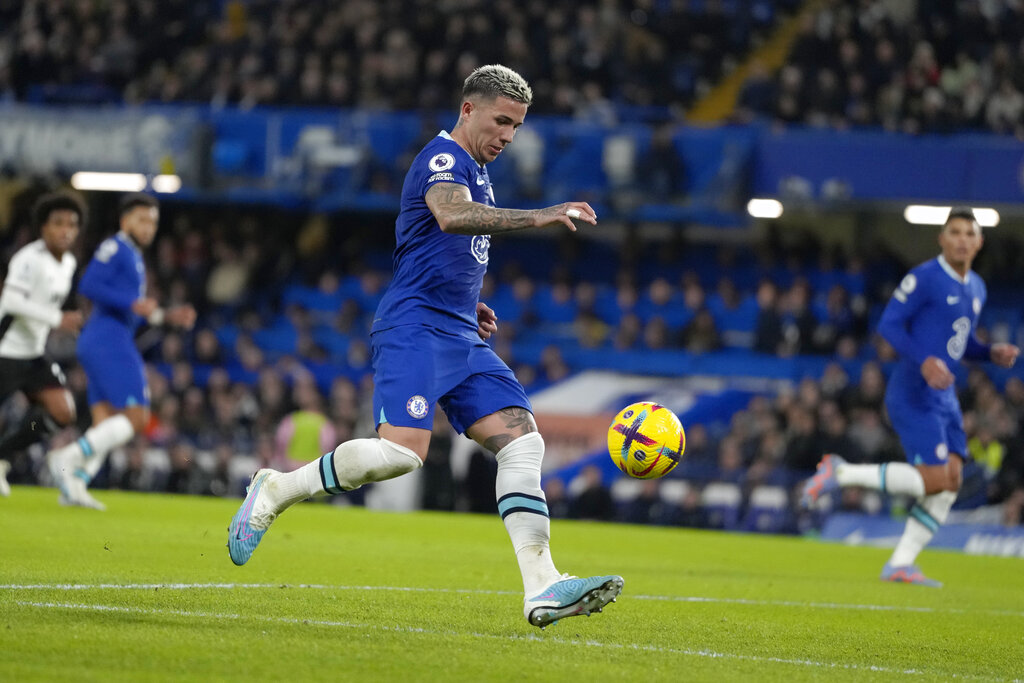 Enzo Fernandez tuvo un buen debut con el Chelsea en la Premier League. (AP Photo/Kirsty Wigglesworth)