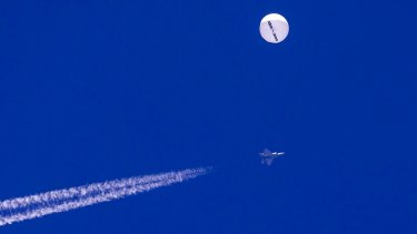 Los globos pasaron por el espacio aéreo de Estados Unidos y fueron derribados.
