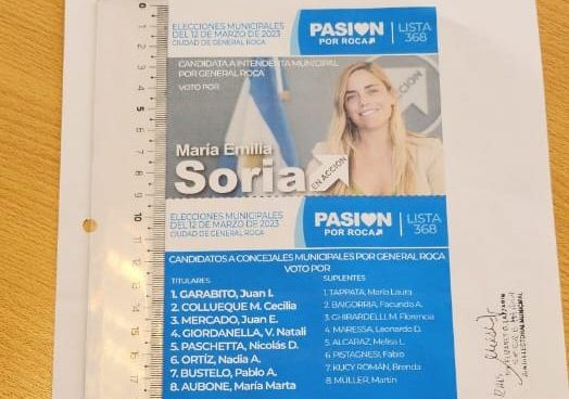 La boleta que presentó Pasión por Roca, con la foto de María Emilia Soria, fue impugnada y hubo que hacer cambios.