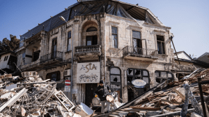 Atentado en Siria: bombardearon un edificio y murieron 15 personas