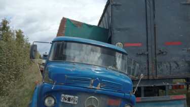 Los camiones fueron retiradas por máquinas del municipio. Foto: gentiliza.