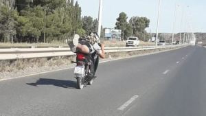 Imprudencia en la Ruta 7: «Centenario es tierra liberada para las motos y las picadas»