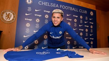 Enzo será titular en el Chelsea ante Fulham.