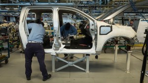 Renault, Nissan y Mitsubishi fabricarán una nueva pick up en Córdoba