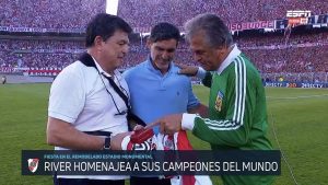 Así recibieron los hinchas de River a Passarella y a los campeones del mundo