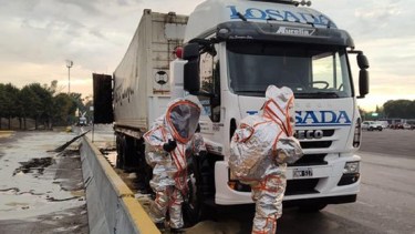Impresionante derrame tóxico puso en emergencia a una ciudad de Buenos Aires: mirá las fotos