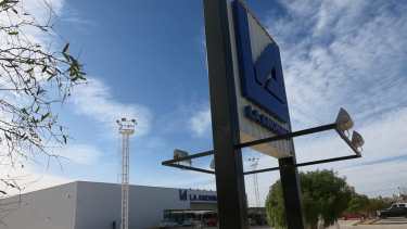 El paro de los cajeros de la sucursal de Las Grutas se está haciendo sentir en el balneario 