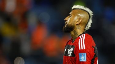 Vidal entró en los últimos minutos en la eliminación de Flamengo con Al Hilal.