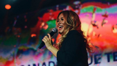 Karina ya palpita su participación en la Fiesta de la Manzana. 