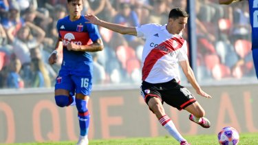 River visita a Tigre en Victoria.