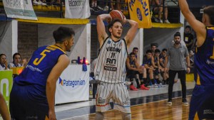Mariano Marina y el «potencial» del Deportivo Viedma en la Liga Argentina de básquet