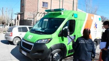 La policía y el personal del SIARME intervino ante el llamado de los vecinos. (Foto archivo)