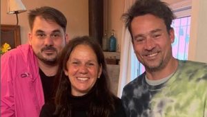 «Pido respeto»: la mamá de Chano rompió el silencio, tras la internación del músico