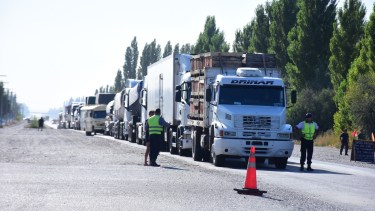 Ruta 22: retirados volvieron a cortar el tránsito por octavo día consecutivo, en Cervantes