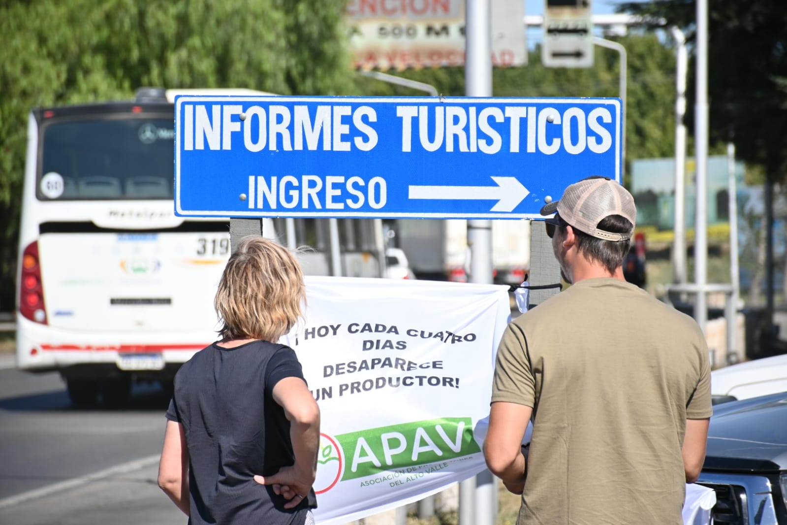 Los productores están protestando en la zona del Fortín. Foto: Florencia Salto