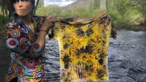 Este finde, en Neuquén: taller de estampado botánico, teñidos naturales y shibori