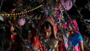 Miles de personas fueron arrestadas en India por matrimonios ilegales con niñas