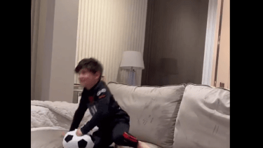 Lionel Messicompartió un video de Ciro jugando al fútbol. Foto: Captura video