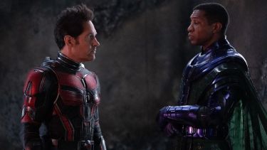 En el indómito Reino Cuántico, Ant-Man (Phil Rudd) se las tendrá que ver con Kang El Conquistador (Jonathan Majors).