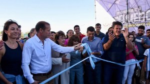 Fiesta de la Confluencia 2023: funcionarios de Neuquén inauguraron oficialmente el evento