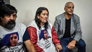 Lucía Pérez, un femicidio que se juzga dos veces: «La mirada sigue sobre mi hija»