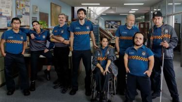 División Palermo encuentra su virtud en arriesgar siempre y nunca quedar en offside.