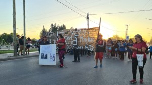 Marcharon pidiendo justicia por las víctimas del doble femicidio en Neuquén
