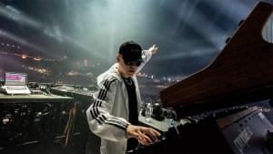 Bizarrap anunció un show para abril en Buenos Aires y lo contó con un divertido video