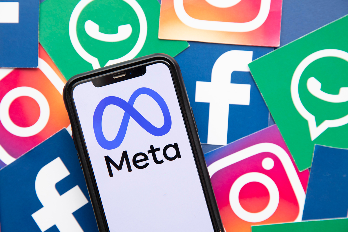 Meta es propietaria de Facebook,  WhatsApp e Instagram. 