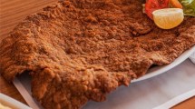 Imagen de Bariloche tiene la mejor milanesa del mundo y lo dicen los expertos: ¿Vos ya la probaste?