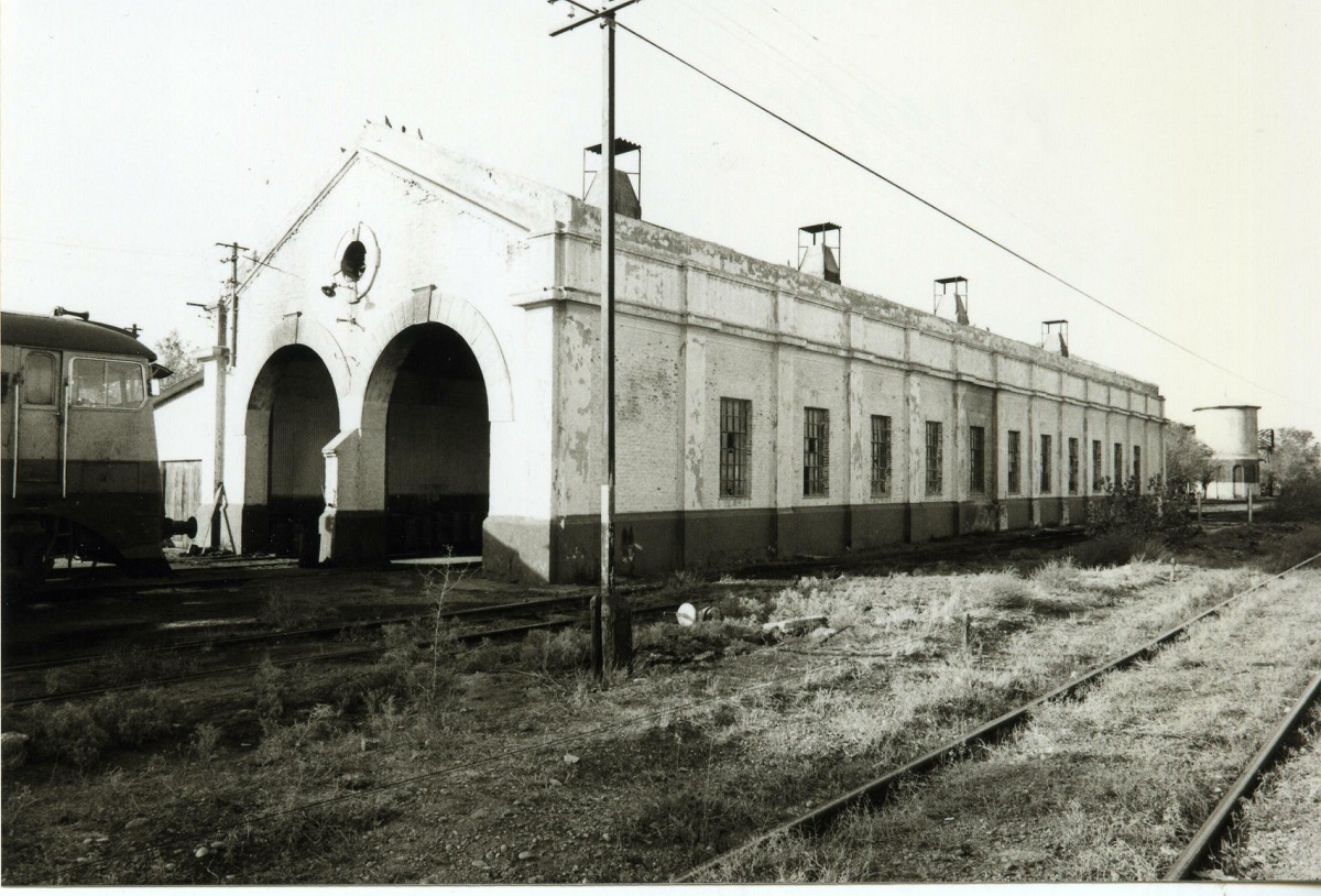 Hace 36 años se resolvió sacar el manto de olvido y vandalismo que tenían los edificios del ferrocarril y se creó el museo Gregorio Alvarez donde funciono durante 100 años la sala de máquinas. (Museo Gregorio Álvarez)