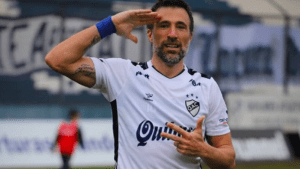 Mariano Pavone había anunciado su retiro del fútbol pero volverá a jugar: este es el motivo